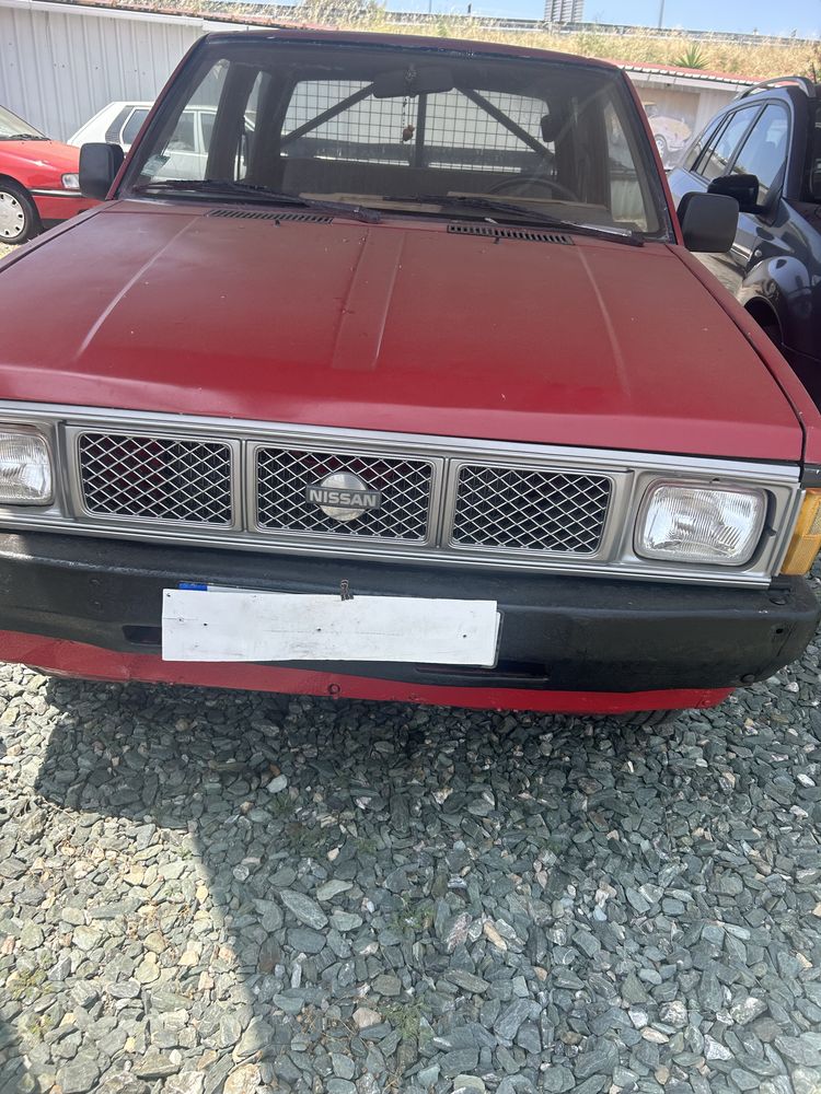 Nissan D21 2.5 cilindrada 6 lugares na cabine e estado geral de mecani