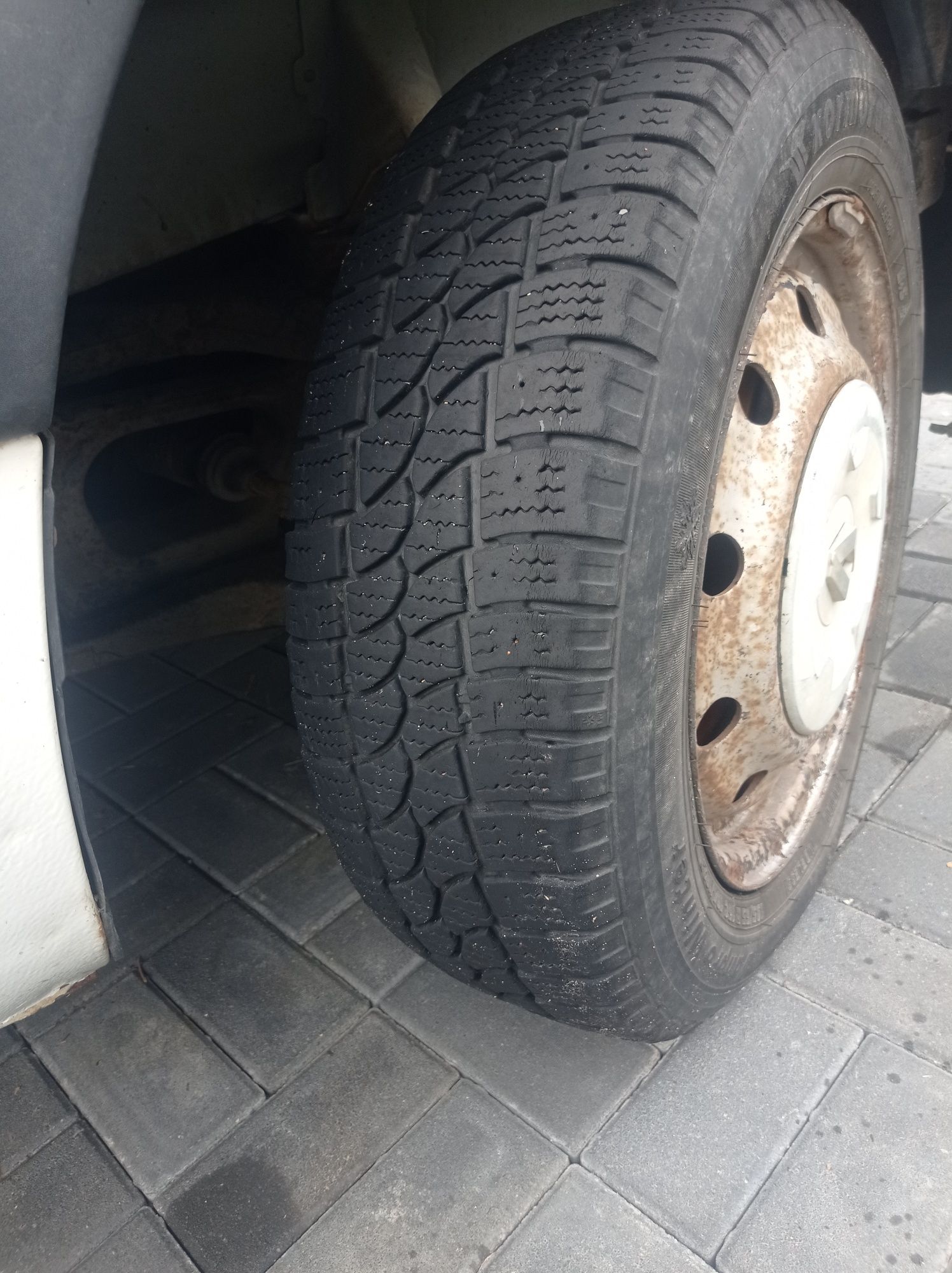 ZADBANY OC na Rok renault master 240tys  1.9dci L1 H2
