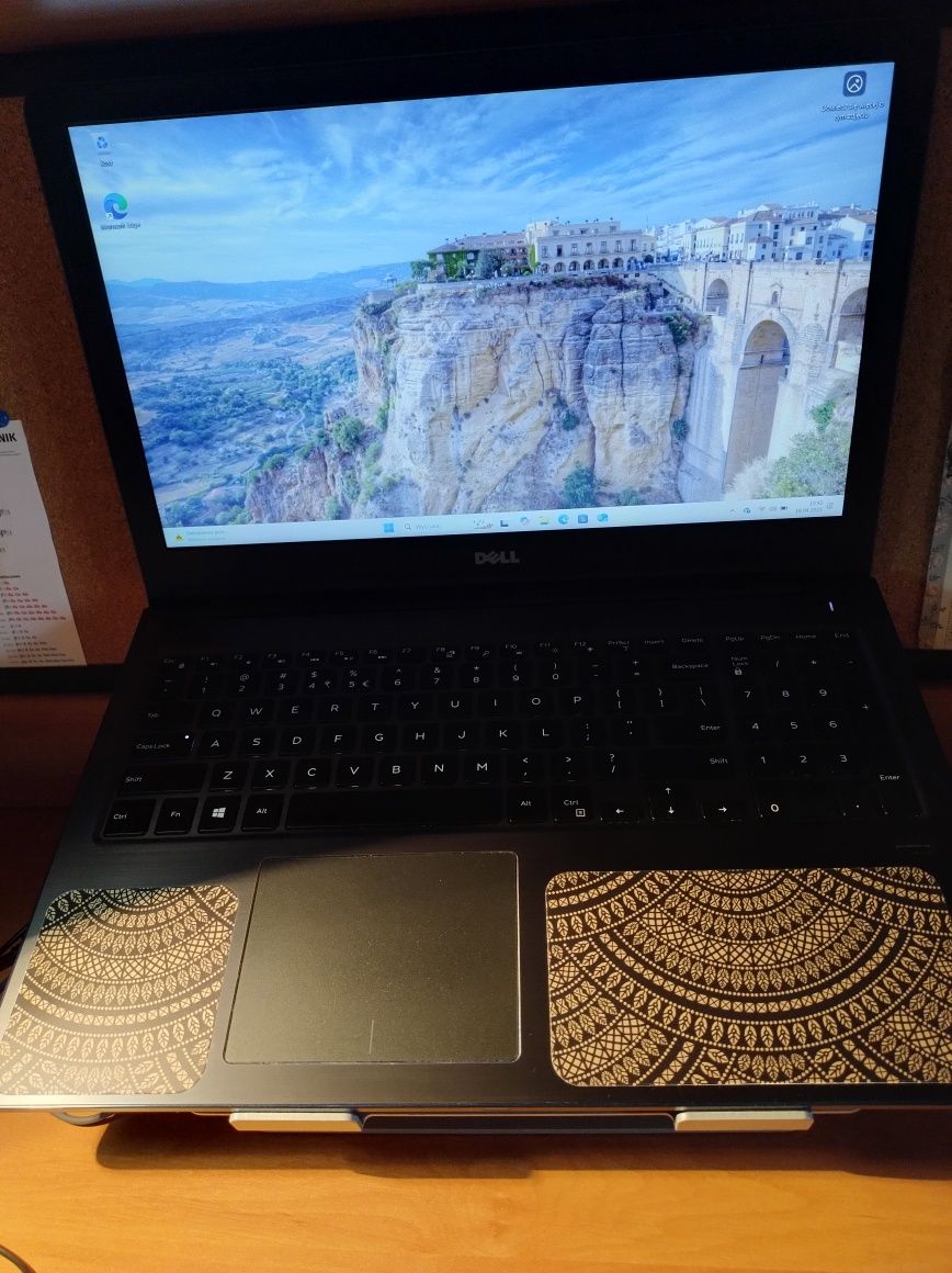 Laptop Dell Vostro 5568