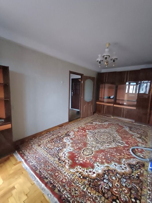 Предлагаем к приобретению 1 кв в центре Космоса. 7/9.