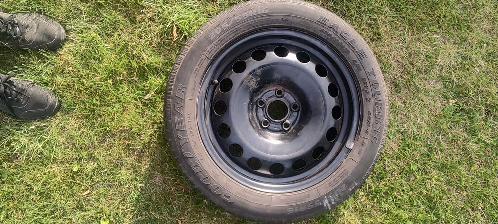 Opona z felgą 5×115