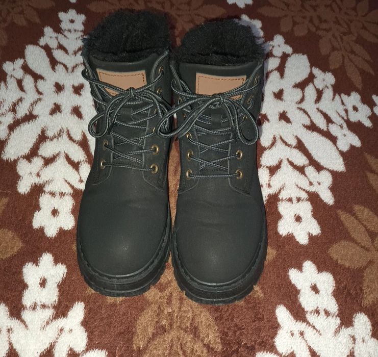 Зимові чоботи 38 розмір