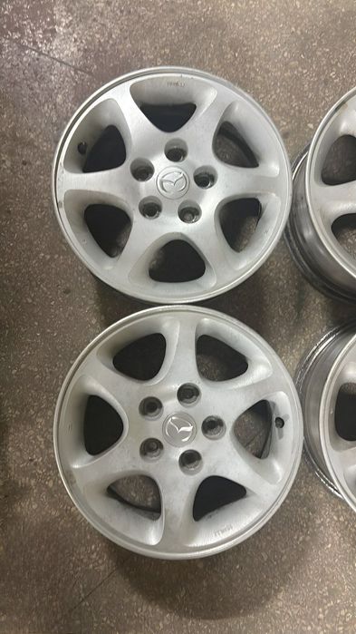 Легкосплавні диски 4шт  R15 + болти для цих дисків