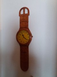 Relógio Quartz em madeira, Antigo