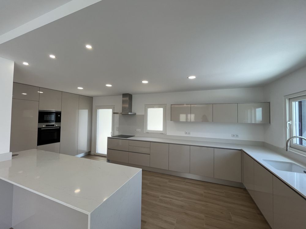Moradia Moderna T3 com Piscina - Caparica e Trafaria