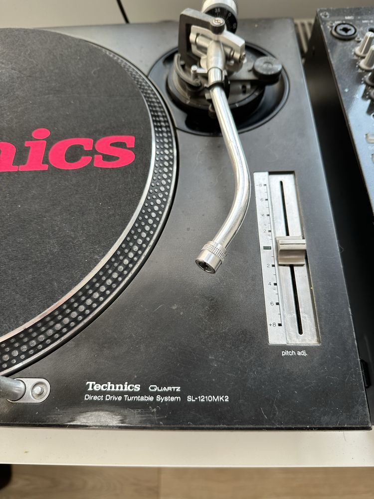Gramofon Technics SL-1210 Mk2