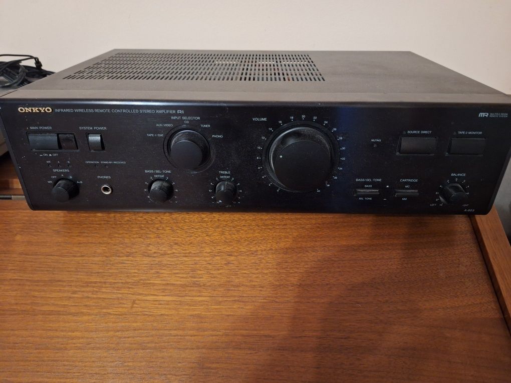 Wzmacniacz Onkyo