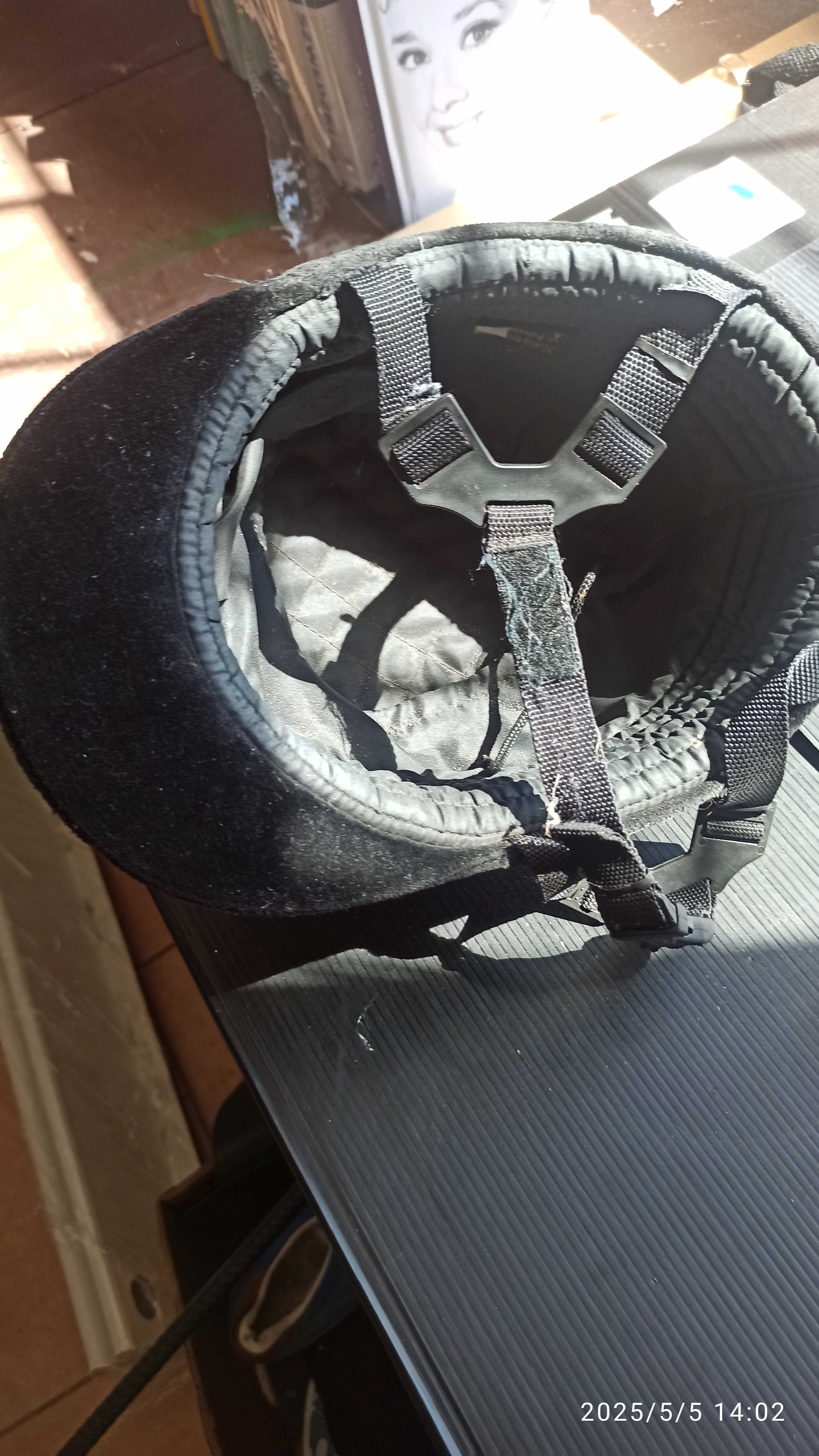 czapka toczek dla dzokejki amazonki dla młodej osoby