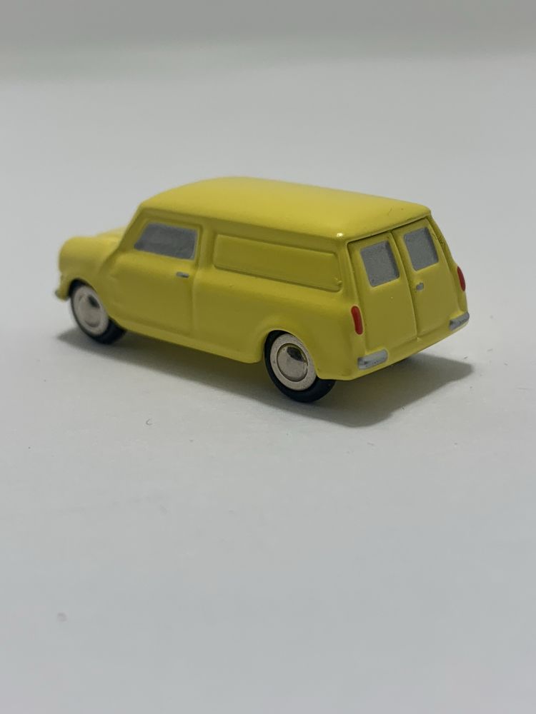 Austin Mini Van Schuco Piccolo 1:90