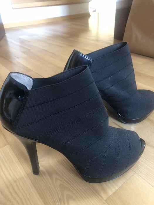 Nine West botki z odkrytymi palcami 37,5