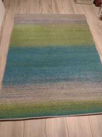 Sprzedam fajny dywanik 160 x 120 cm.