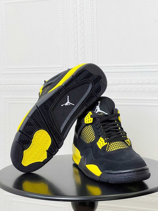 Buty Trampki Jordan 4 Retro Thunder_R.40