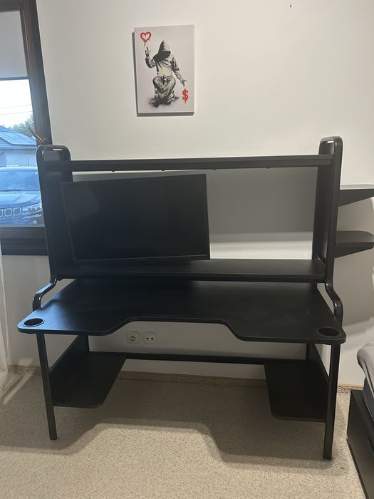 Ikea biurko gamingowe Fredde czarne jak nowe