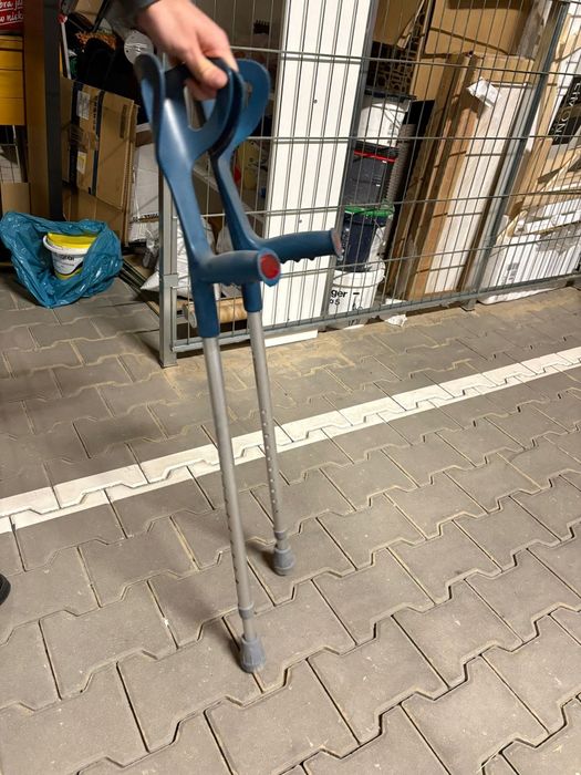 Kule kula rehabilitacja noga złamanie sprzęt ortopedyczny medyczny