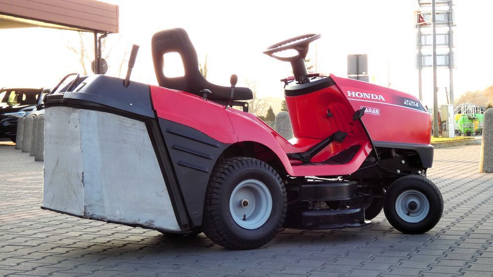 Traktorek kosiarka HONDA 2214 2 Cylindry (050201.5) - Baras