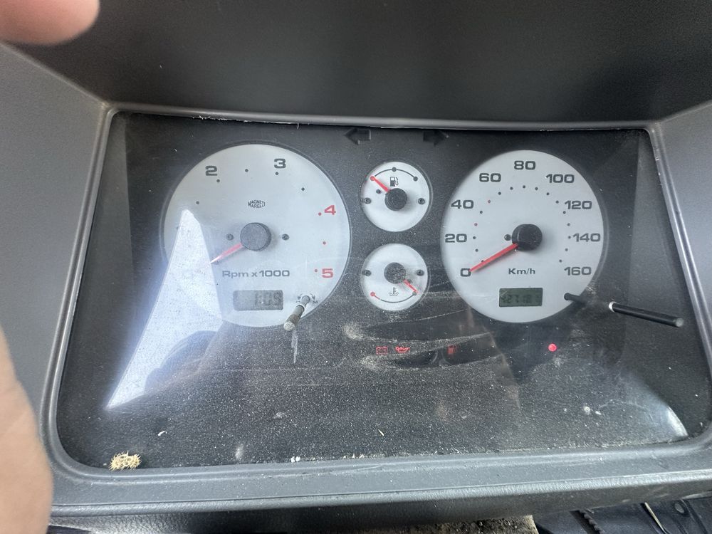 Caixa Isotérmica com motor de frio Carrier tudo a funcionar !