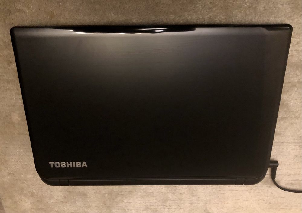 Portatil Toshiba Satellite L50D-B-13X