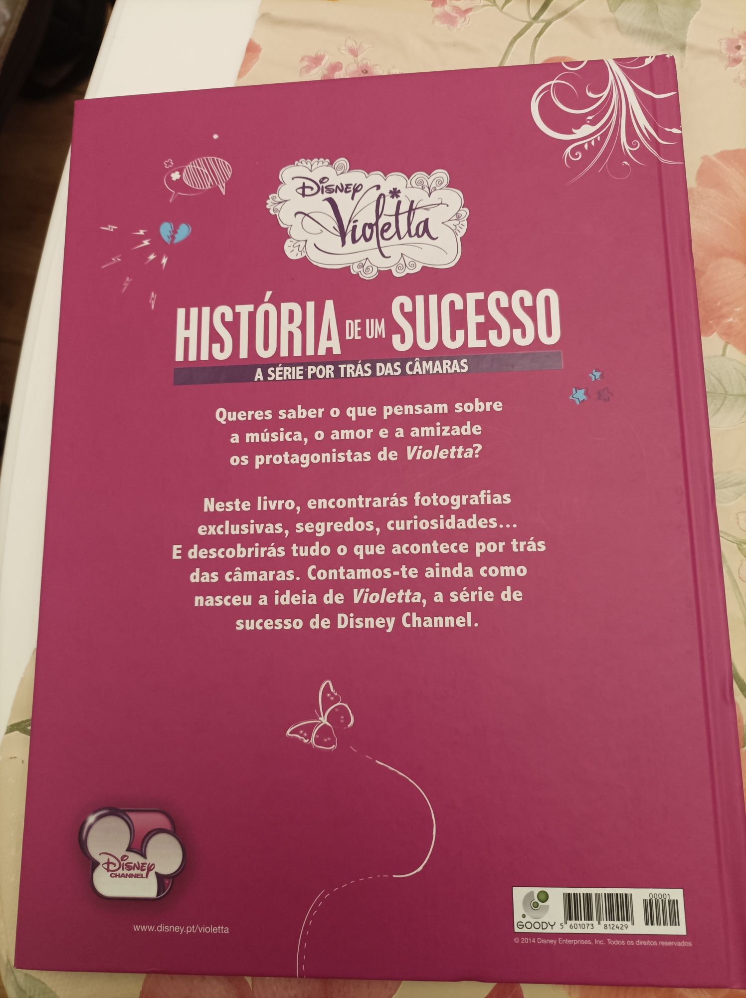 Livro 'Disney Violetta-Historia de um Sucesso'