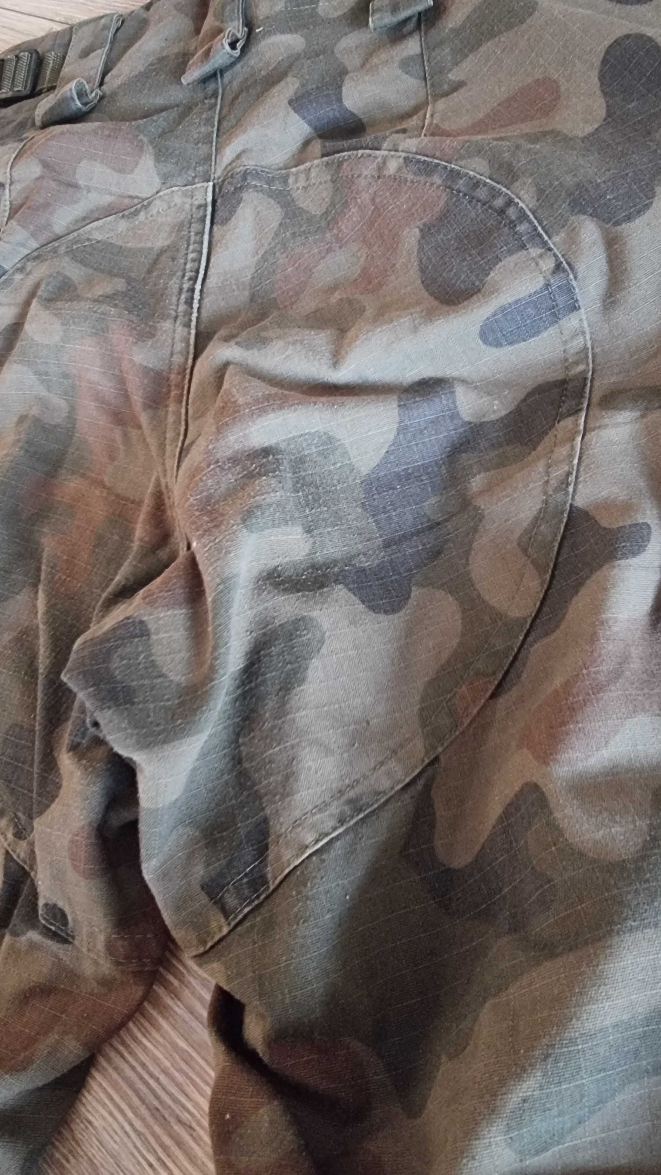 Mundur wojskowy M/XL używany