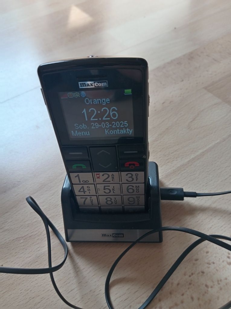 Telefon maxi com