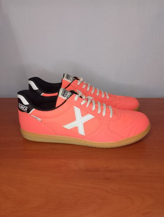 Футзалки Munich 44 Розмір 29.3 см