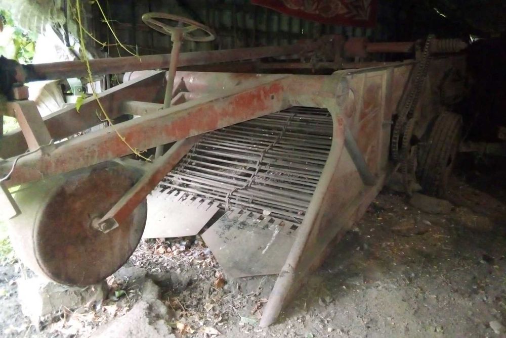 Продам картоплекопалку