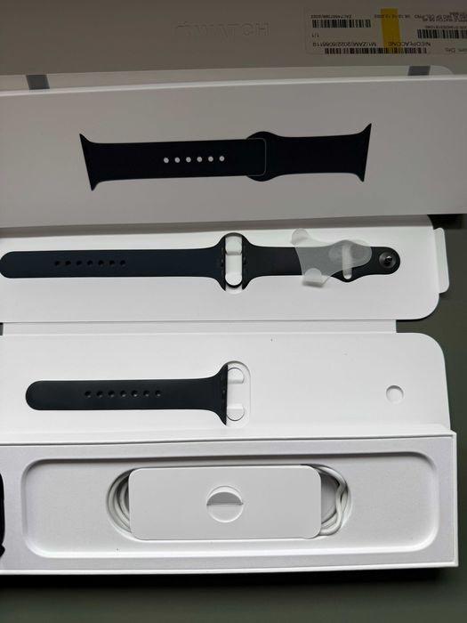 Smartwatch Apple Watch 8 45MM GPS + CELLULAR + OPASKA