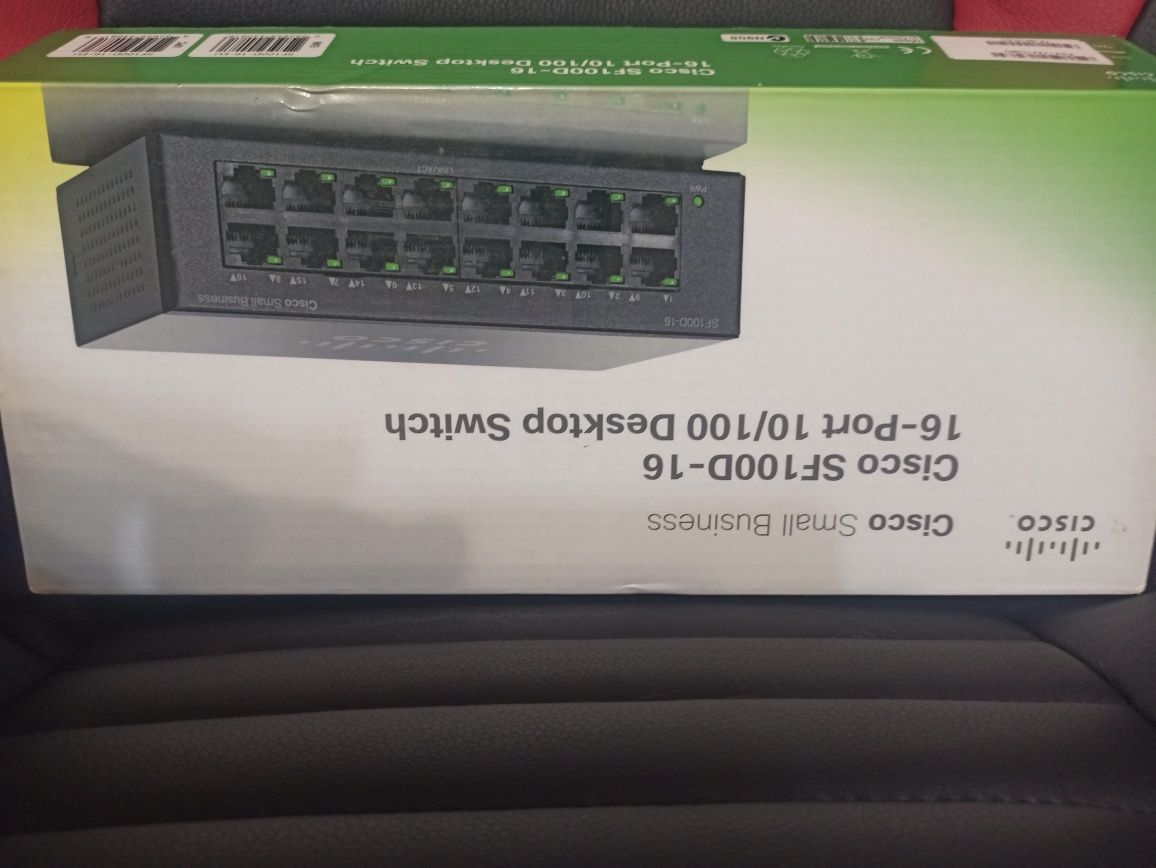 Комутатор мережевий CISCO SF100 (SF100D-16-EU)