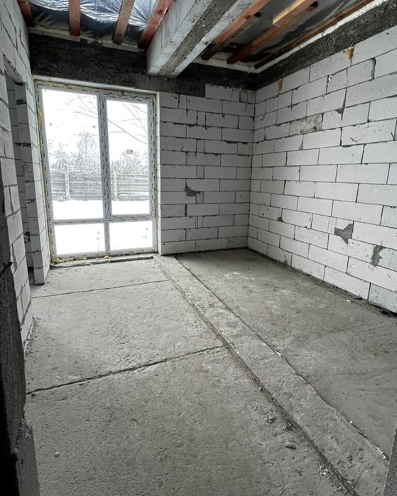 Продаж 1 поверхового будинку з ділянкою 5.5 сотки ,120м2.