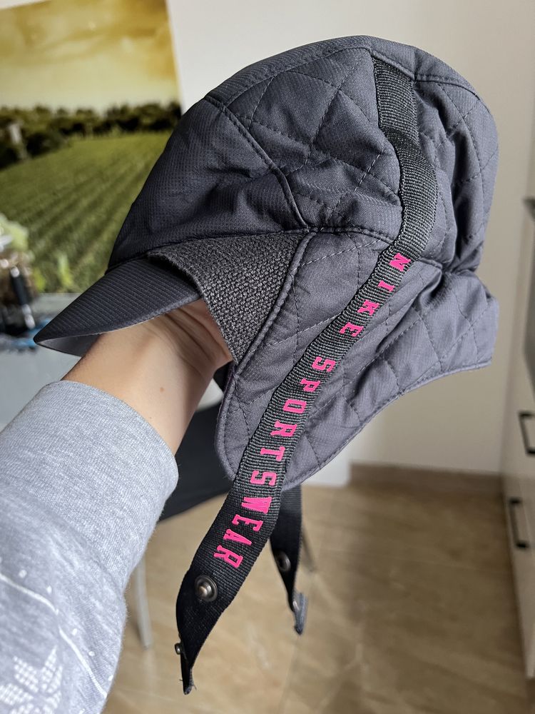 Czapka nike dziewczęca