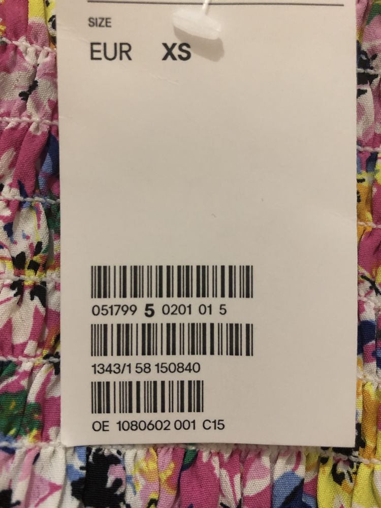 Сукня H&M у квітковий принт, розмір XS/EUR 34