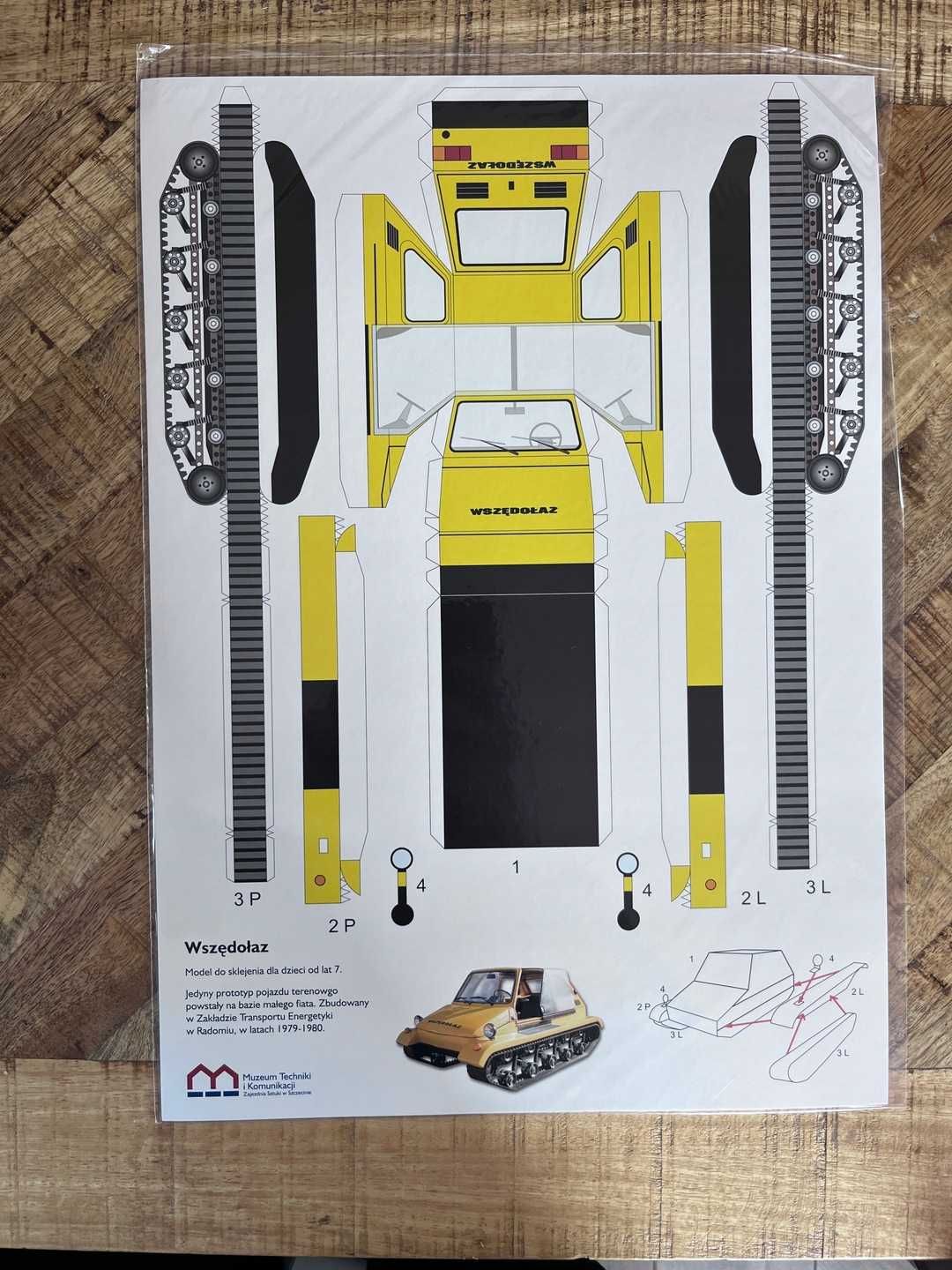 Wszędołaz Model kartonowy do sklejania PRL dla dzieci