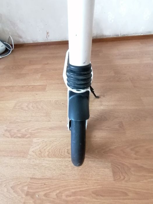 Двоколісний самокат Scale Sports