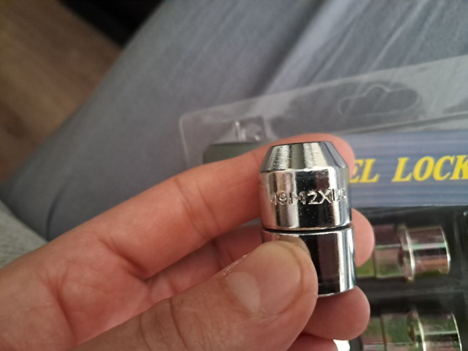 Nowe Nakrętki Zabezpieczające KIA CEED M12x1.5