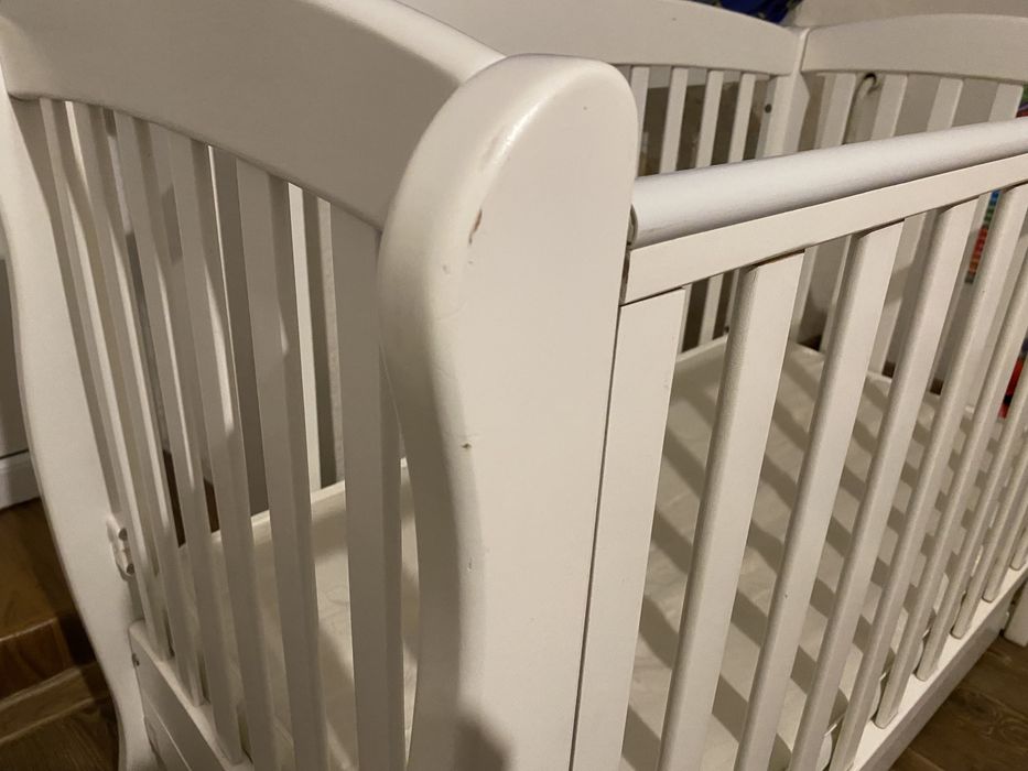 Дитяче ліжечко верес