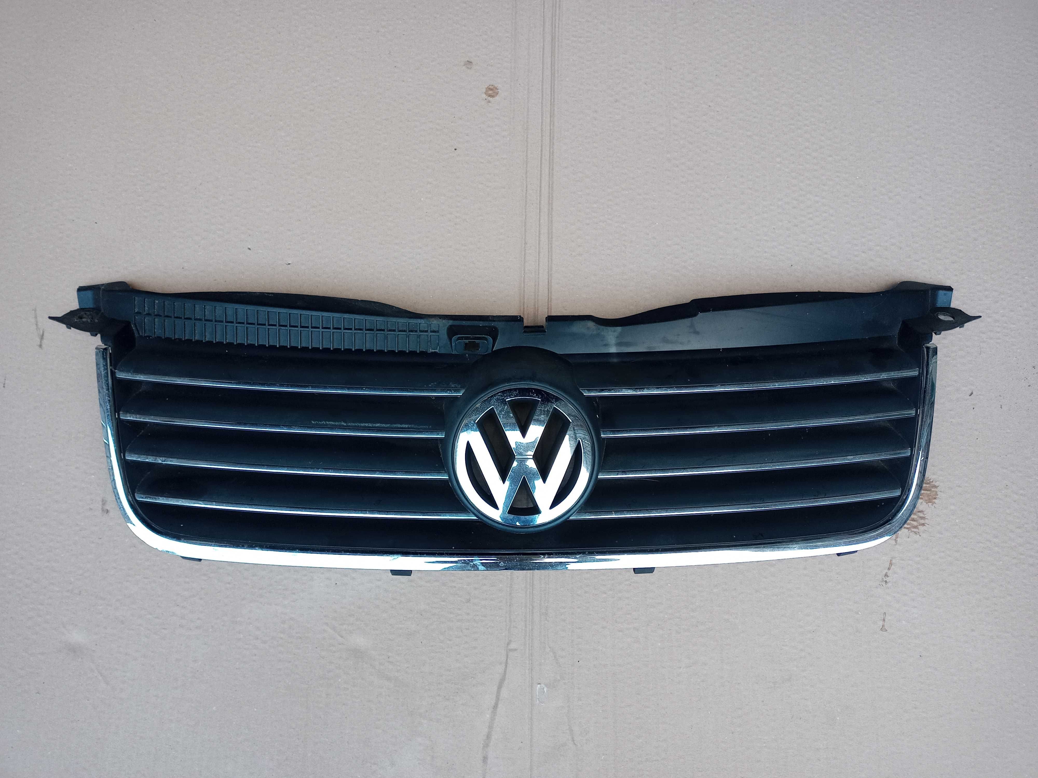 Grill, atrapa volkswagen Passat B5 FL.