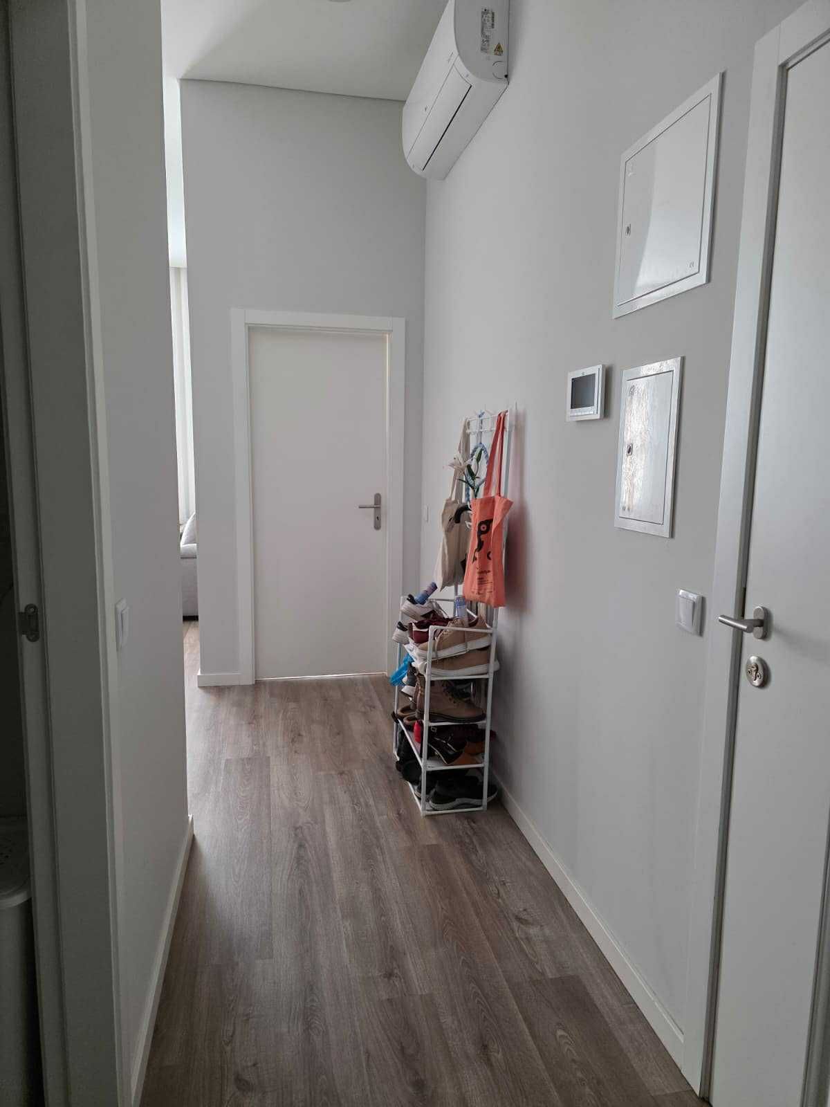 Aluga apartamento T1+1