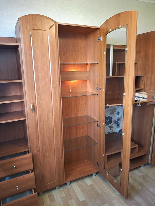 Komplet mebli pokojowych