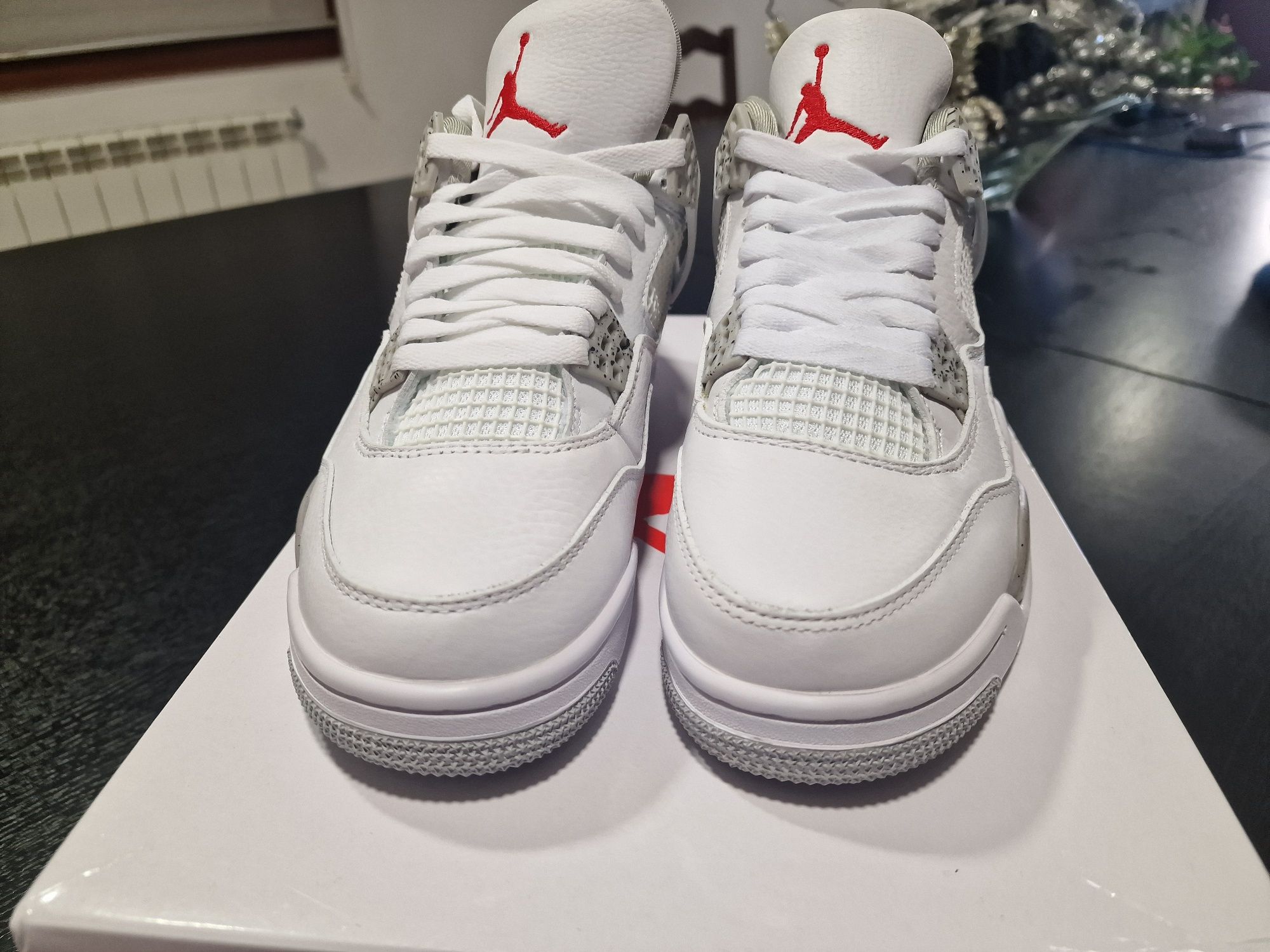 Air Jordan 4 White Oreo (41, 43)