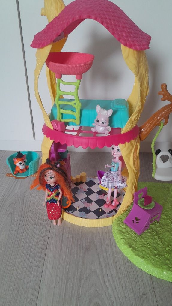 Domek enchantimals