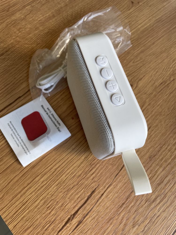 Nowy bezprzewodowy głośnik bluetooth microSD radio FM