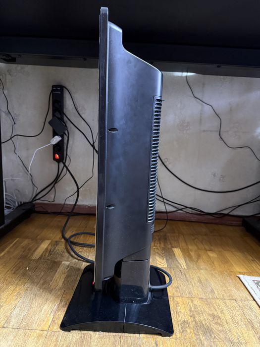 DeLonghi TCH8993ER.BC — керамічний тепловентилятор з пультом