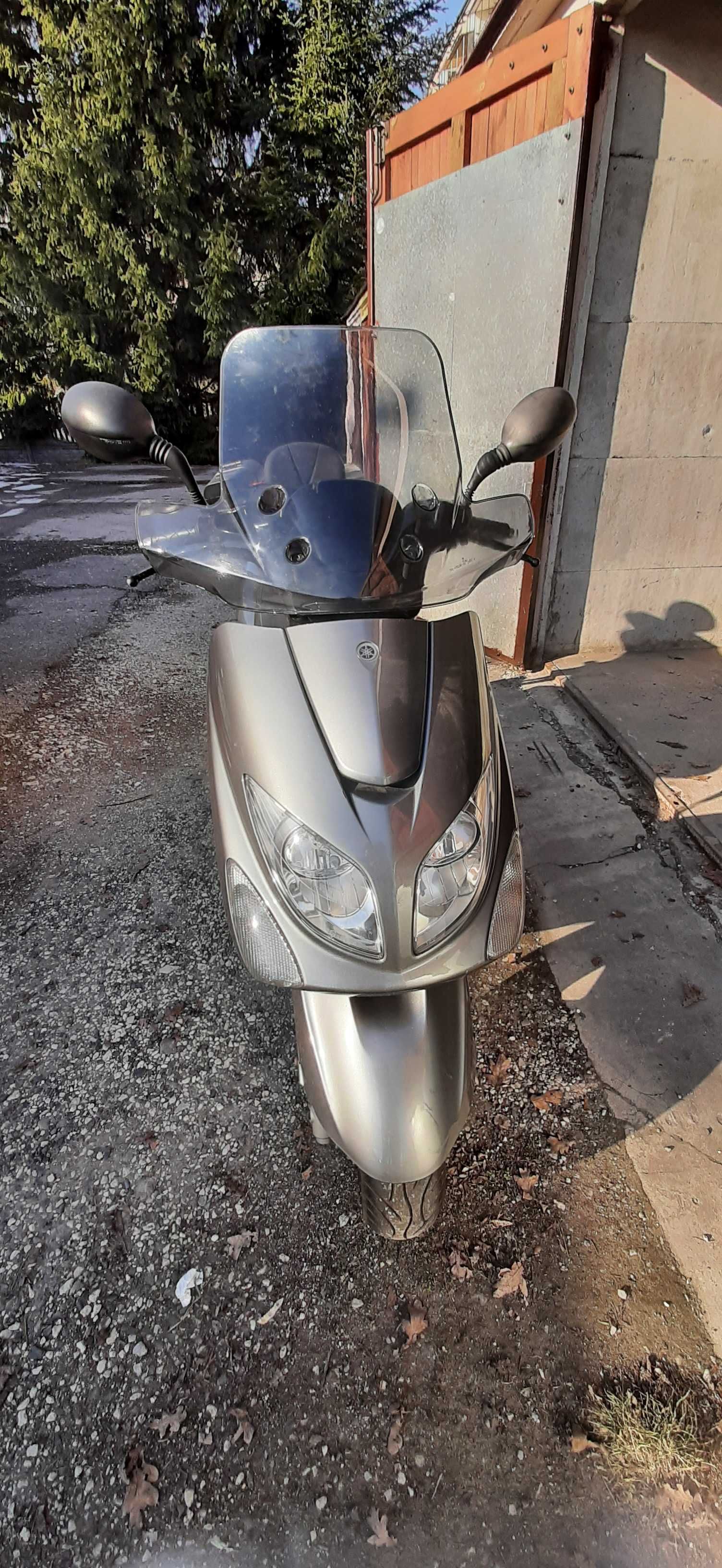 Skuter YamahaYP125R