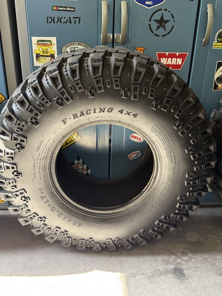 Vendo Pneus BIG ROCK 40 13,5 R17