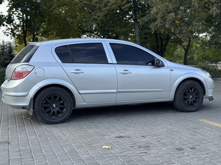 Opel Astra H 1.6 Газ Бенз