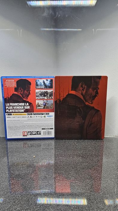 Call of Duty Modern Warfare III com Steelbook MW3 PS5