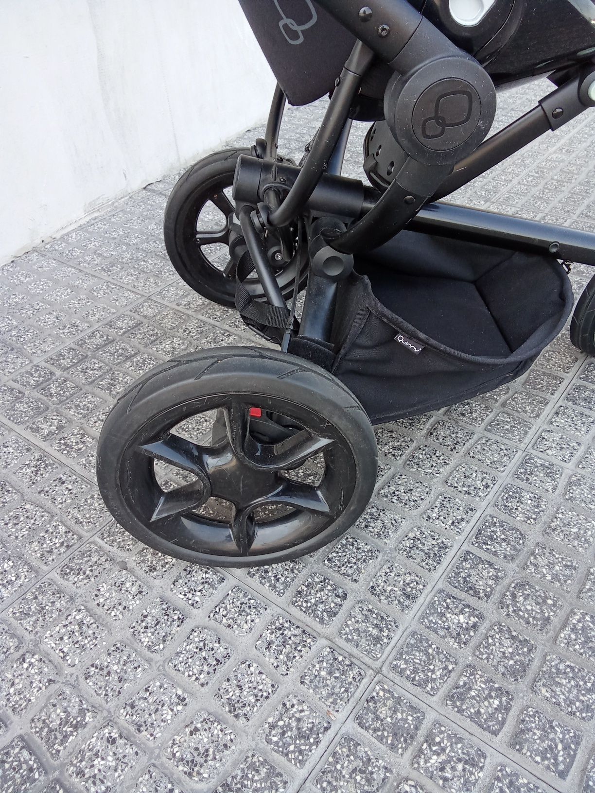 Carrinho criança Quinny moodd com isofix