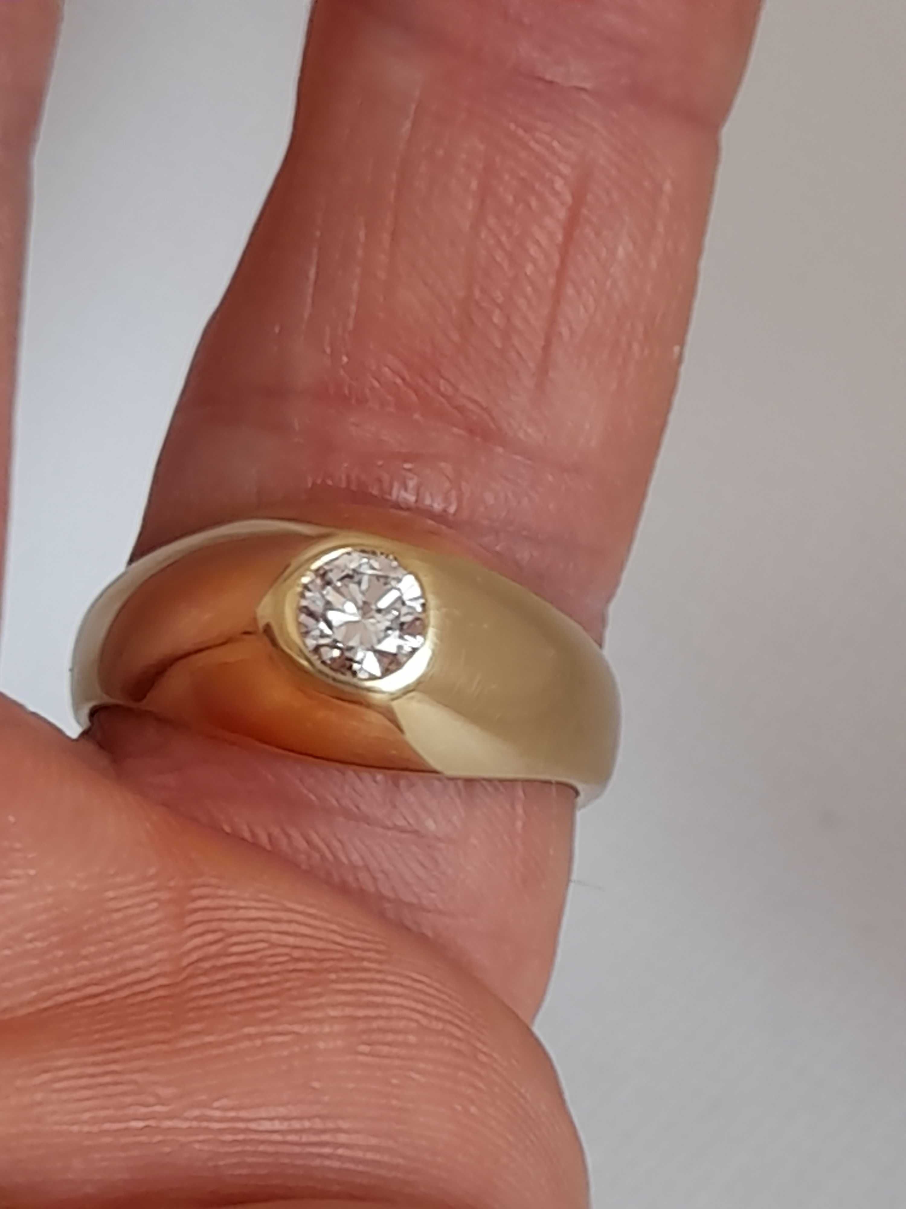 Pierścionek złoto 585 z brylantem 0.46ct