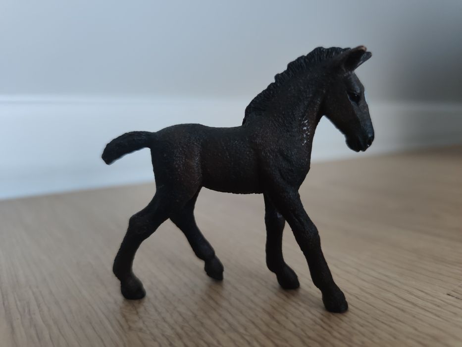Figurka Schleich źrebak
