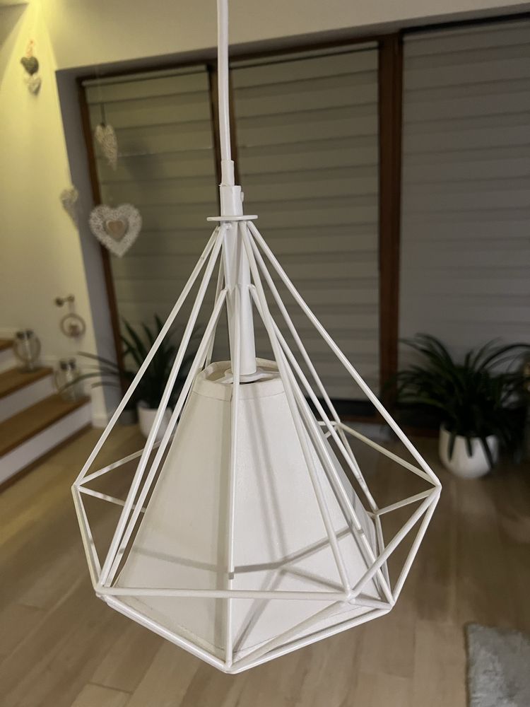 Żyrandol loft kolor biały